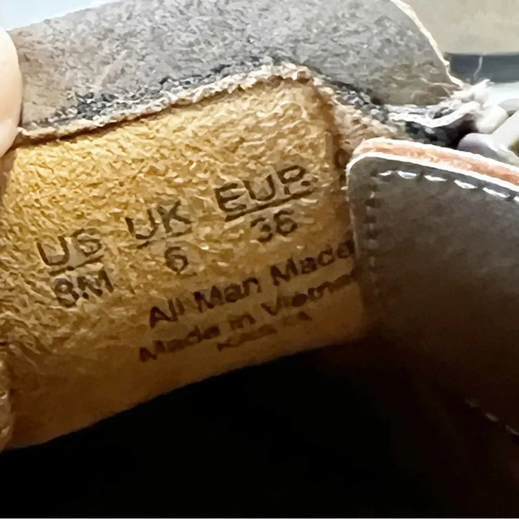 Natural Soul Taupe Vegan Leather Low Ankle Boot Bootie Women’s Size 8 Fall Vibes - Picture 4 of 11